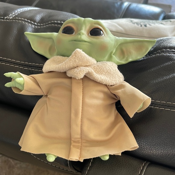 Star Wars Plush Mandalorian the Child Star Wars Toy - Picture 1 of 3